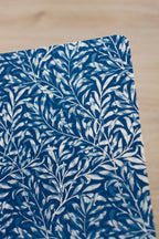 william morris leaves pattern